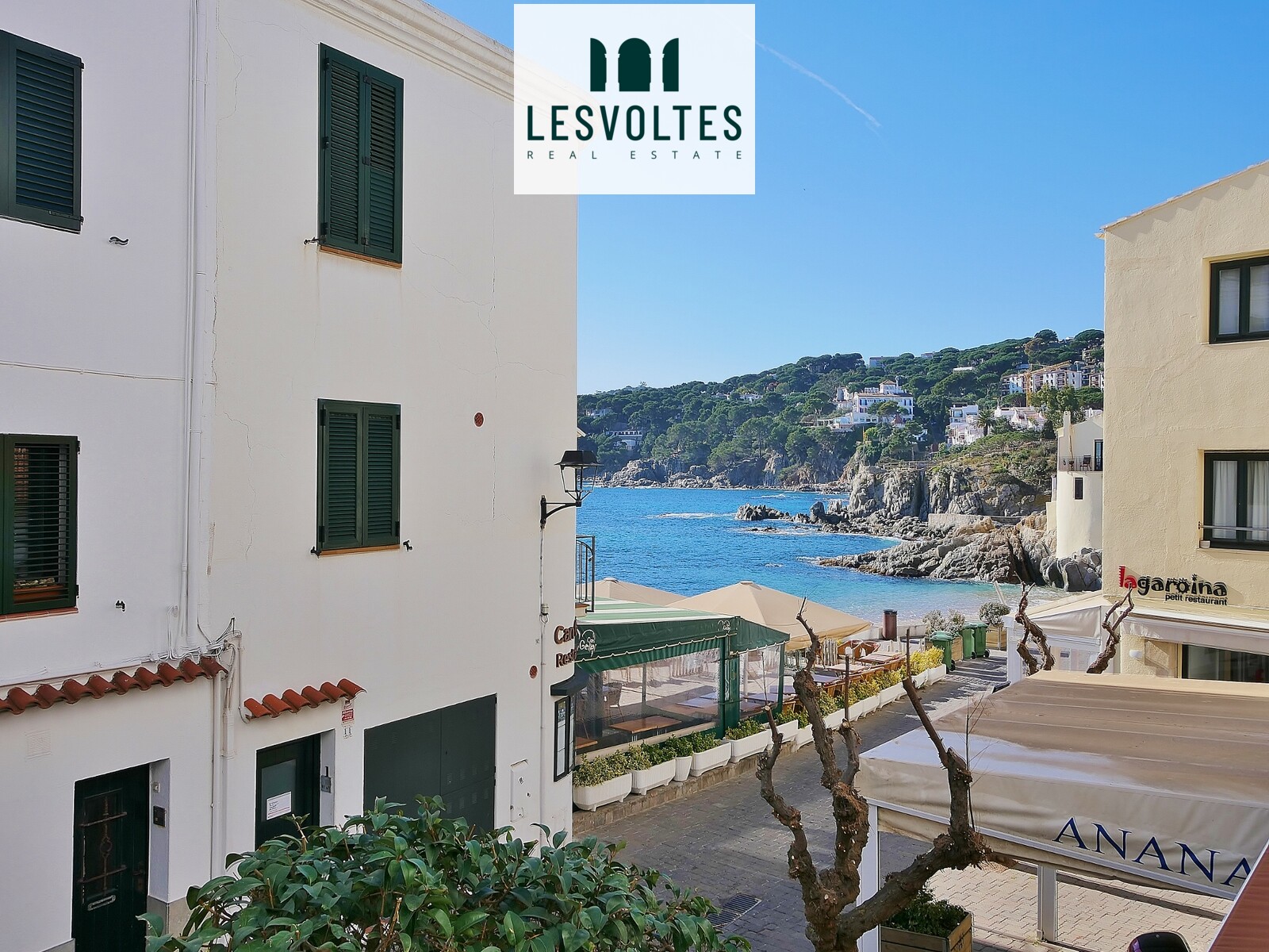 DO YOU WANT TO HEAR THE SEA FROM YOUR TERRACE? OPPORTUNITY IN CALELLA DE PALAFRUGELL, SECOND LINE APARTMENT WITH SEA VIEWS