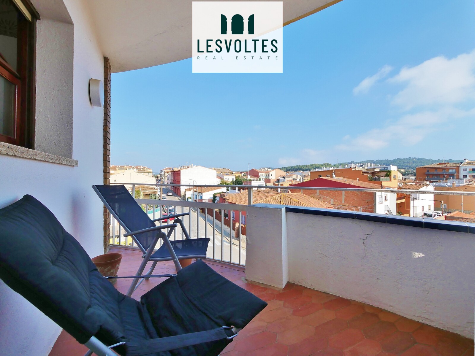 COMPLETELY EXTERIOR AND VERY BRIGHT APARTMENT FOR SALE IN PALAFRUGELL