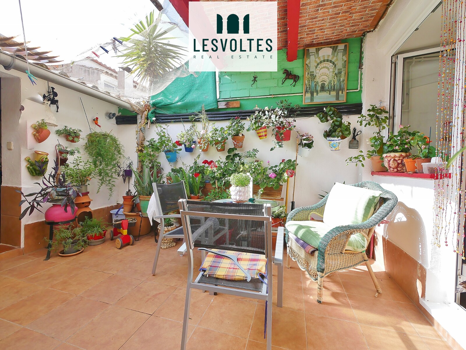 BEAUTIFUL VILLAGE HOUSE FOR SALE IN PALAFRUGELL WITH PATIO AND TERRACE IN THE CENTER