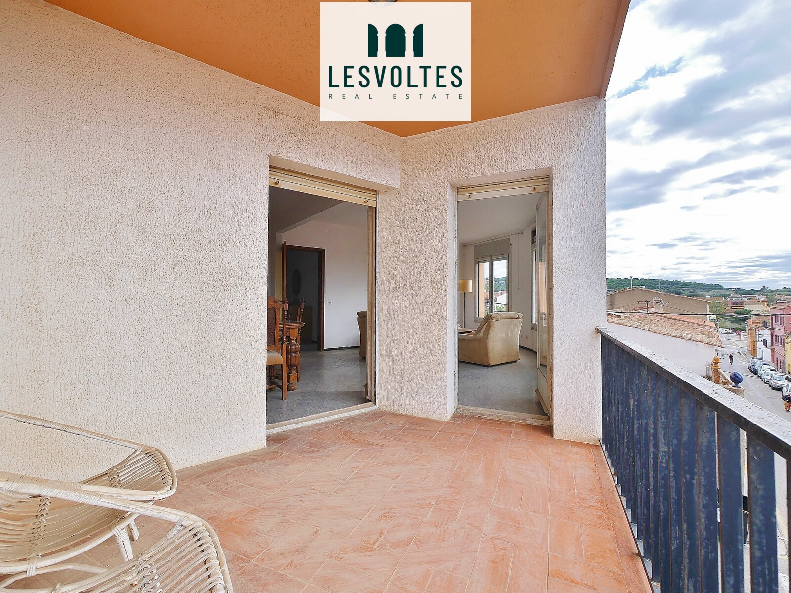 PISO TOTALMENTE EXTERIOR MUY LUMINOSO Y CON TERRAZA EN VENTA EN PALAFRUGELL